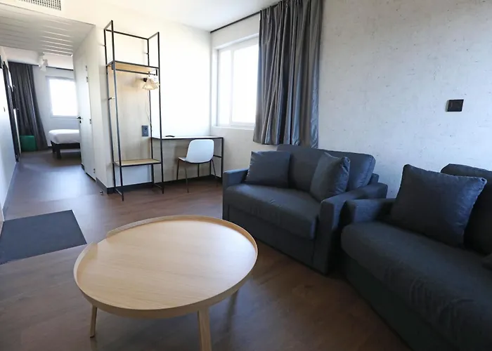 酒店 Ibis Jallieu Medipole 布尔昆