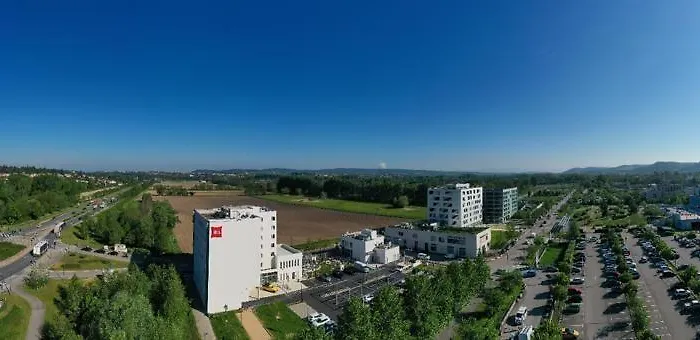 酒店 Ibis Jallieu Medipole 3*