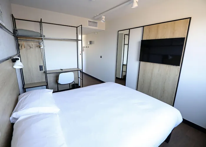 Ibis Jallieu Medipole 3* 布尔昆