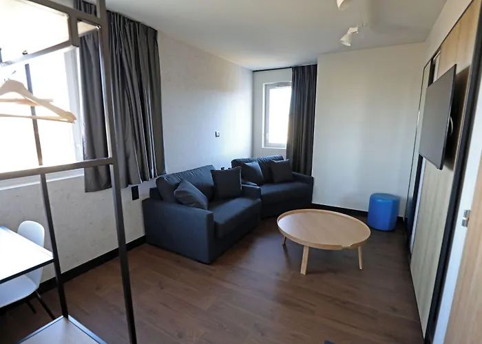 Ibis Jallieu Medipole 酒店 3*