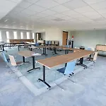 Ibis Jallieu Medipole 3*