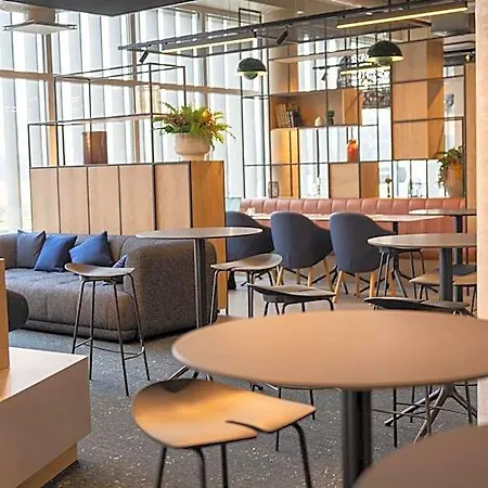 Ibis Jallieu Medipole Hotell 3*