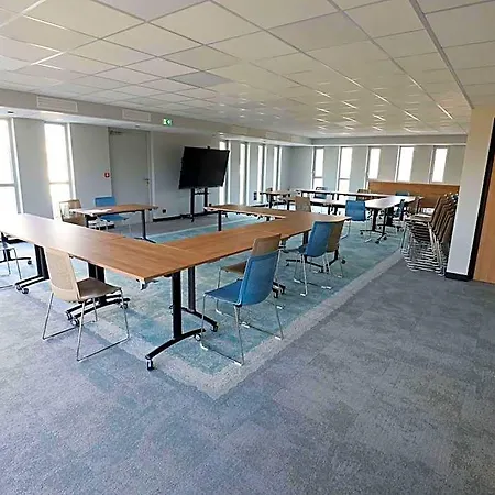 Ibis Jallieu Medipole Hotel 3*